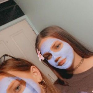 Meet your Posher, Stevie lee